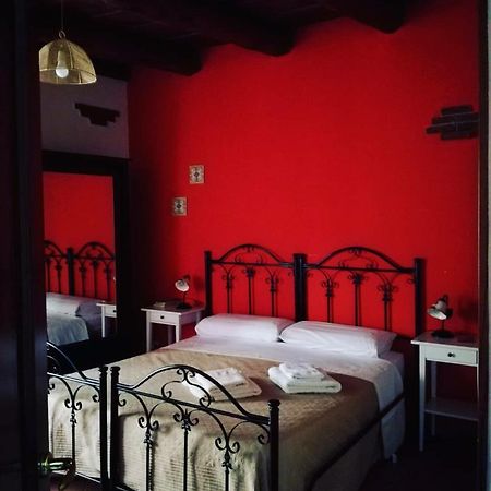La Vecchia Forgia Hotel Lascari Buitenkant foto