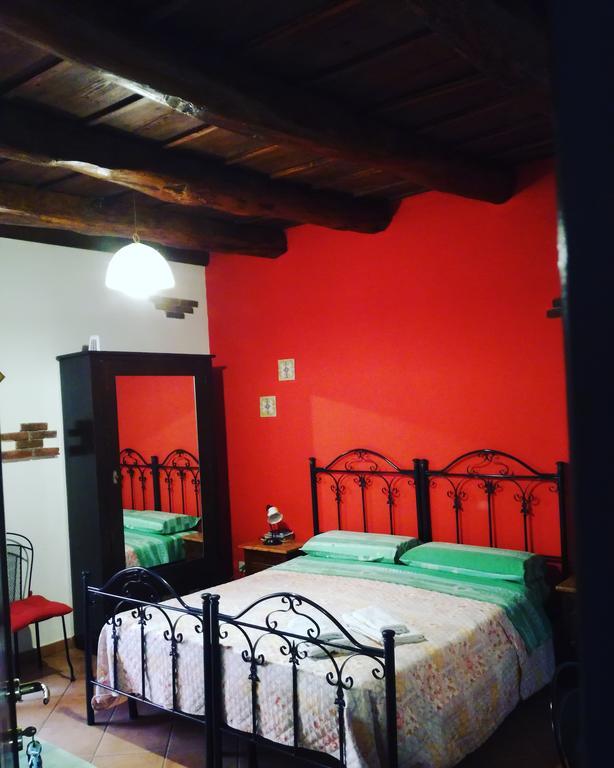 La Vecchia Forgia Hotel Lascari Buitenkant foto