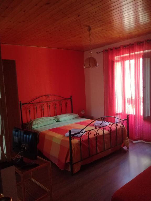 La Vecchia Forgia Hotel Lascari Buitenkant foto